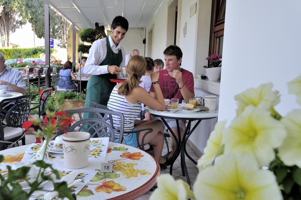 Eco Hotel Ariston Malcesine Ngoại thất bức ảnh